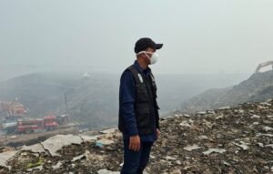 HMI Badko Jabodetabeka-Banten Bagikan Masker dan Tinjau Lokasi Kebakaran TPA Jatiwaringin