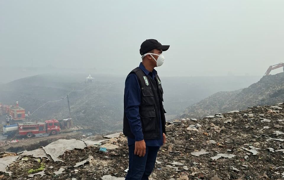 HMI Badko Jabodetabeka-Banten Bagikan Masker dan Tinjau Lokasi Kebakaran TPA Jatiwaringin